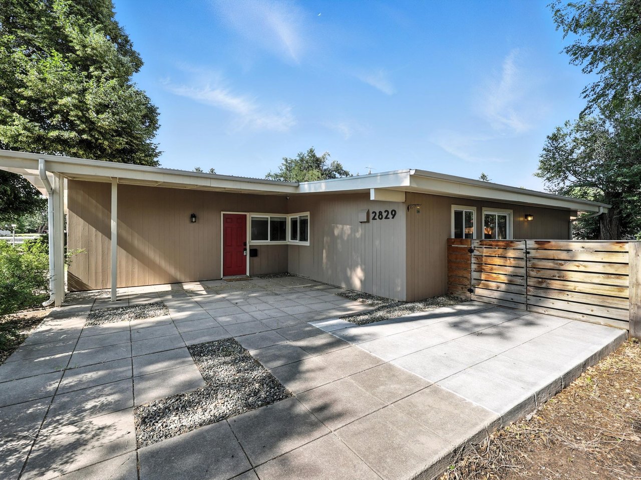 2829 Illinois Avenue
