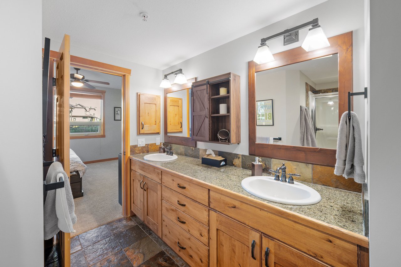 112-104 Armstrong Place