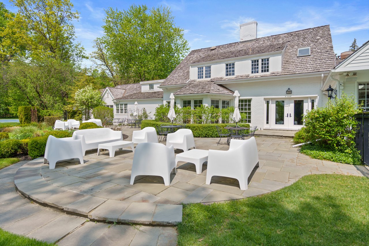 345 Woodridge Road