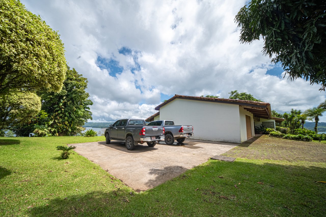 Rio Chiquito Ranch & Villas | 143-Hectare Ranch Estate with Villas, Forest & Full Infrastructure in Tilarán, Costa Rica