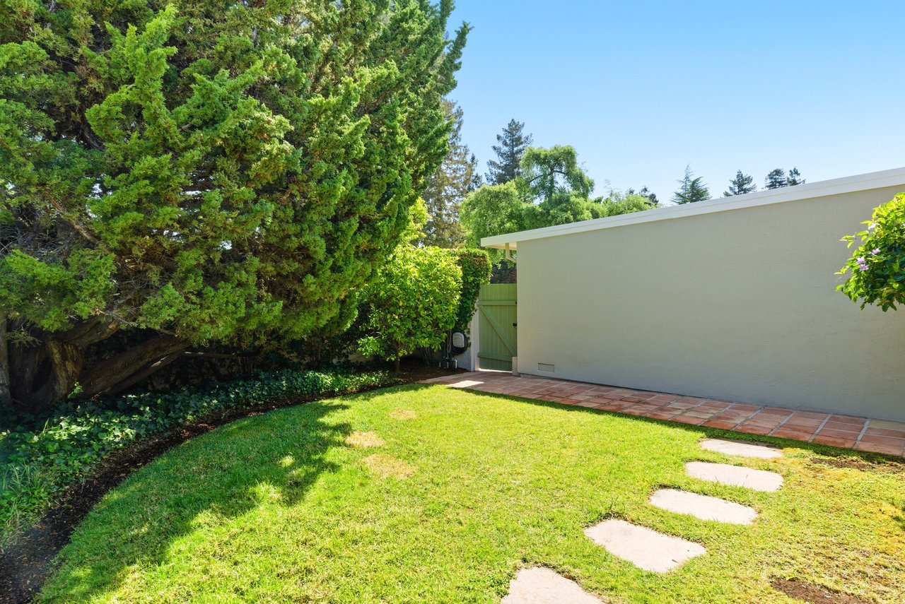 1038 East Evelyn Avenue