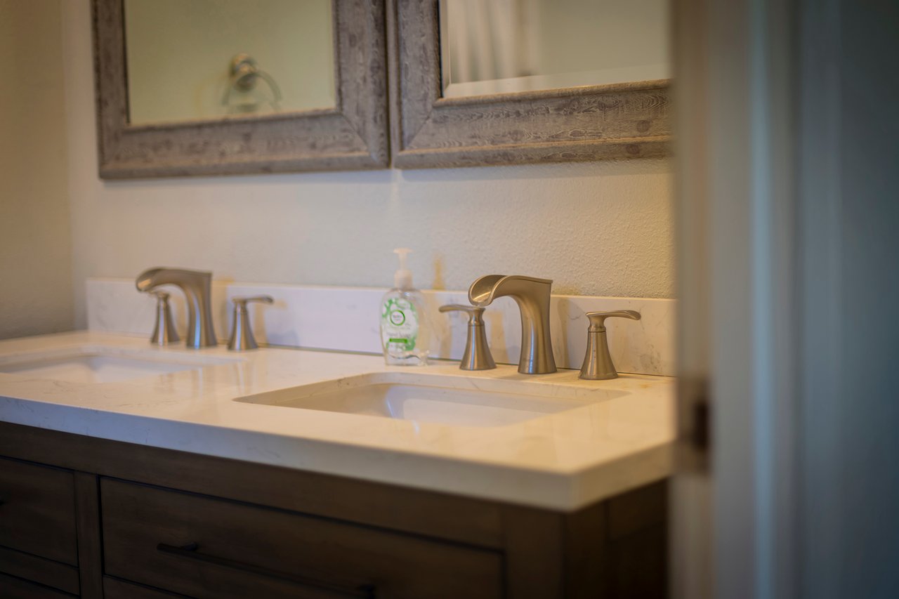 40 Acres Private Off-Grid Property