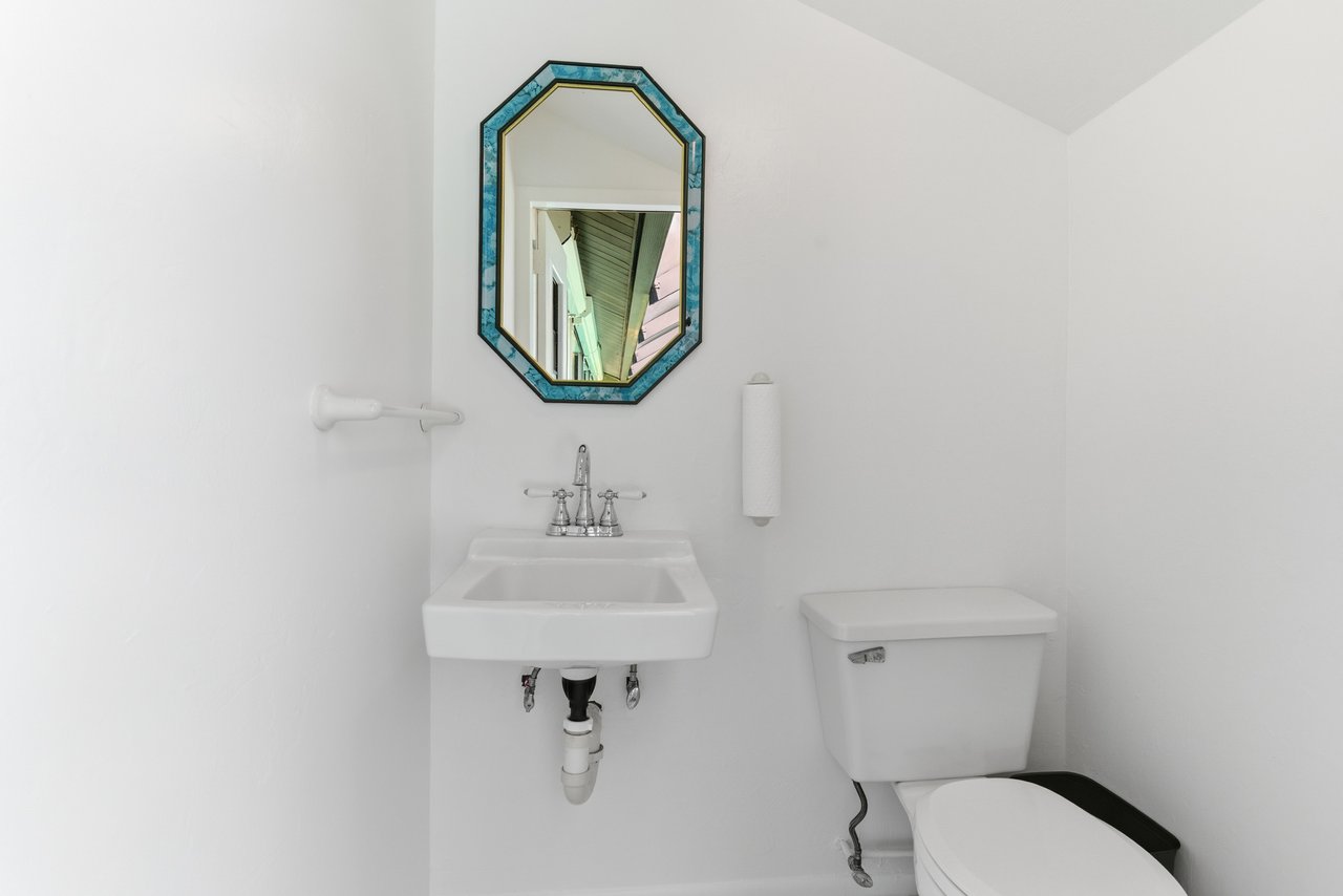 19184 Pine Run Ln - Three Oaks