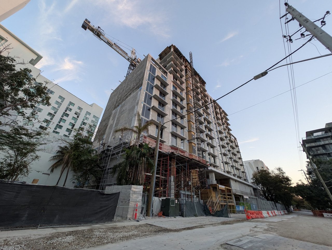 April 2025: Glass Installation Underway at Brickell Residential Project Featuring 171 Units