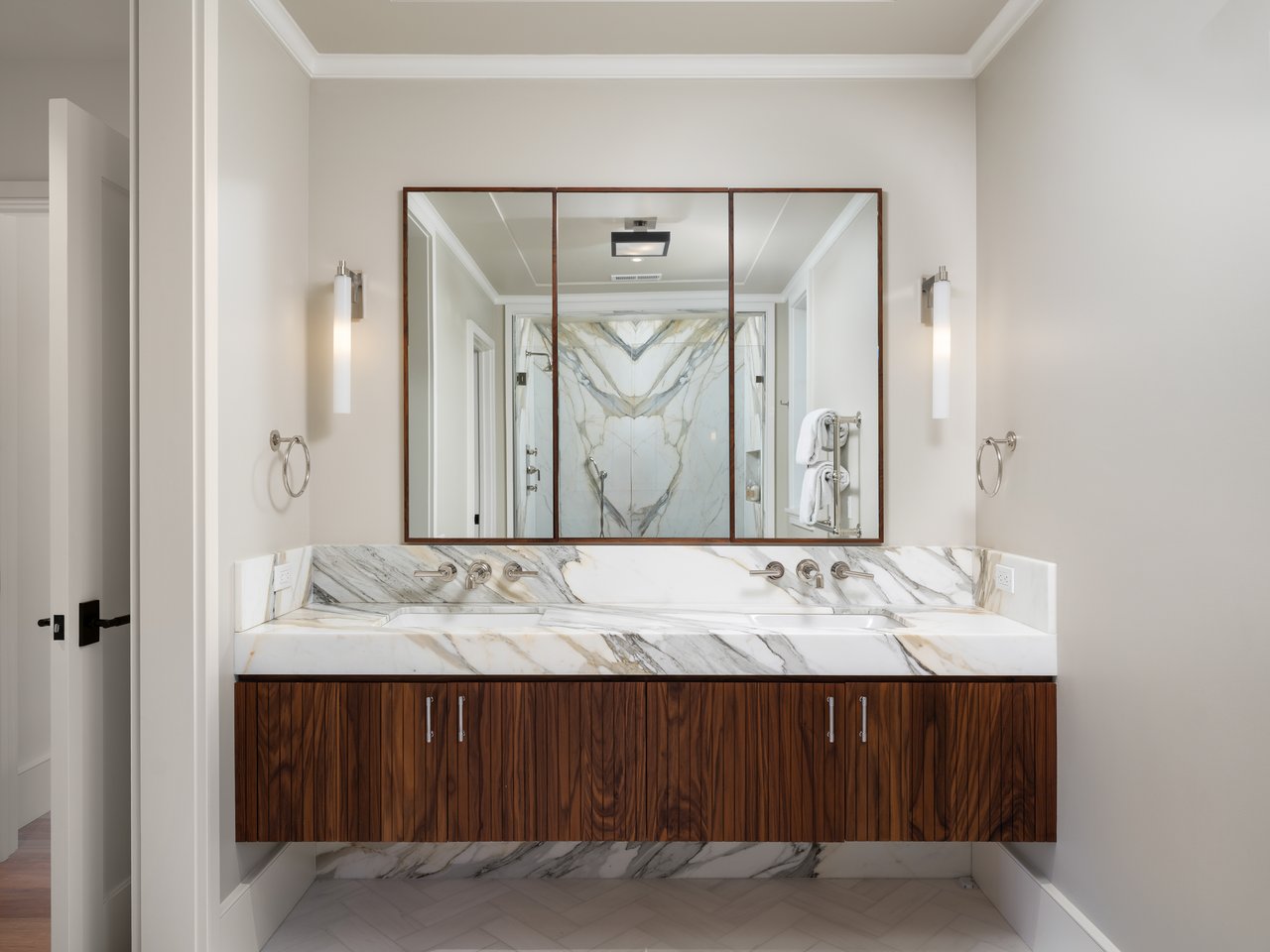 The Extraordinary Round Hill Estate