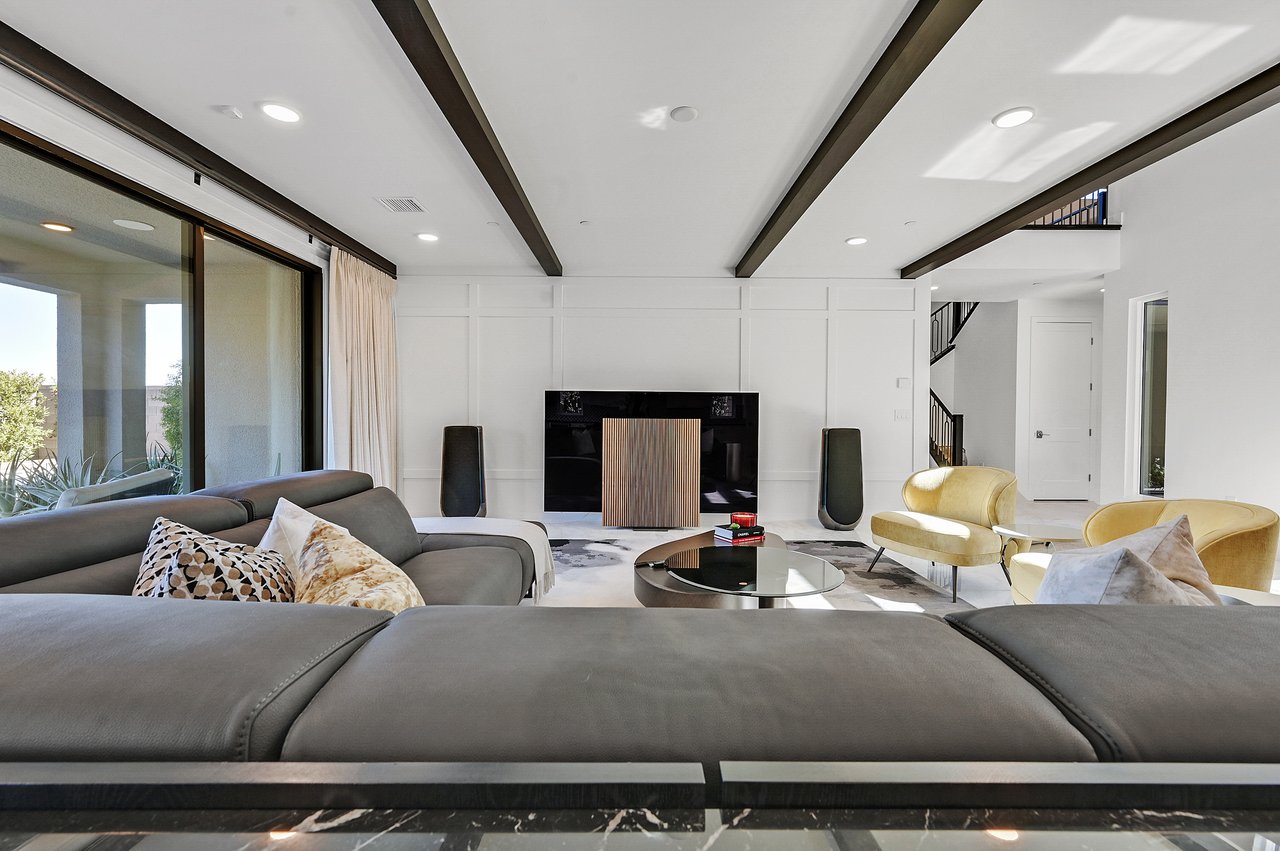 12070 Granite Canyon