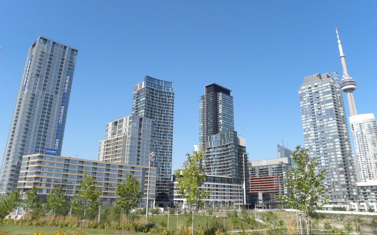 How Common Are Toronto Bidding Wars? Survey Answers That Question and More