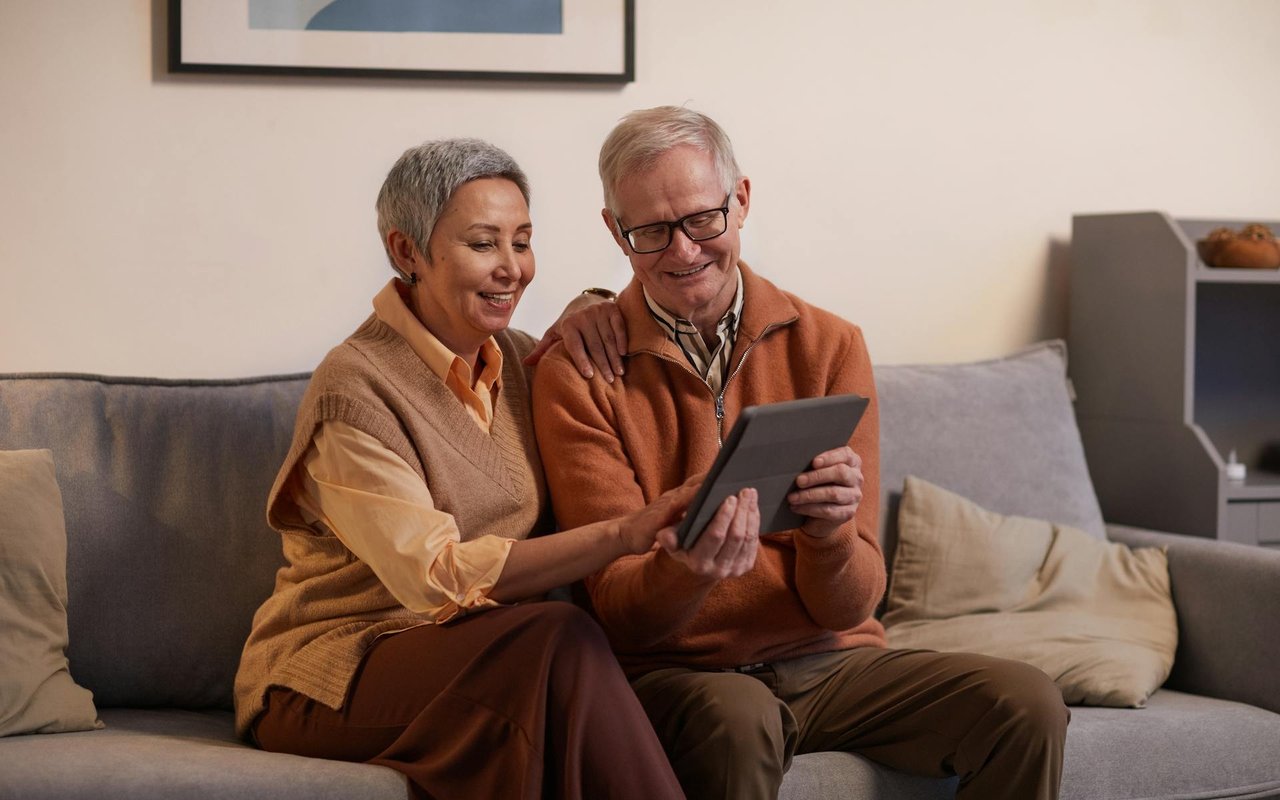A 3-Step Decluttering Guide For Empty Nesters Looking To Downsize