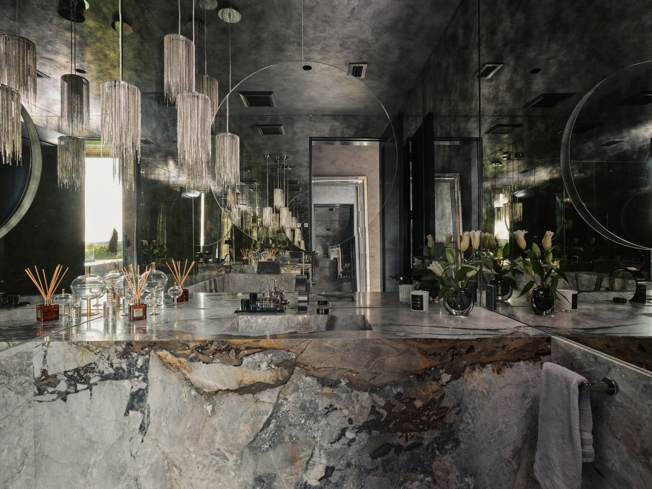 The Contemporary Amarra Estate | One of One 