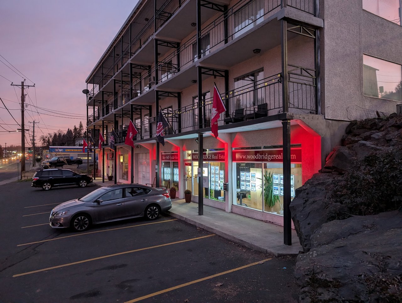 Jordan Vorderbrueggen Realtor - Pullman Office (Main)