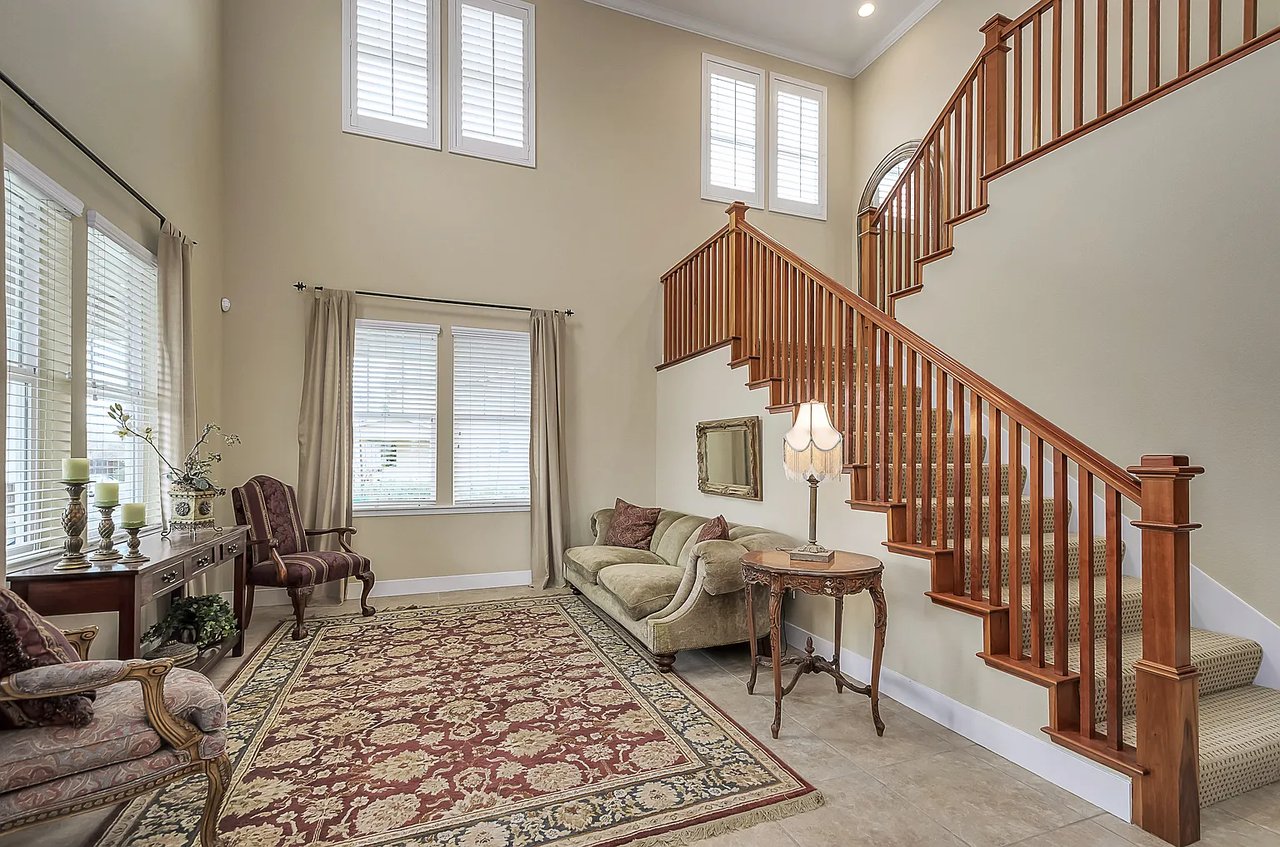 2745 Kellogg Loop