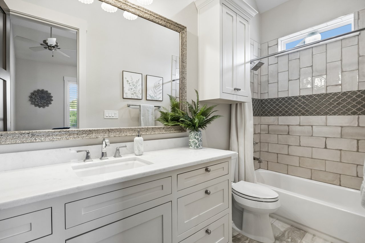 317 Knights Trail