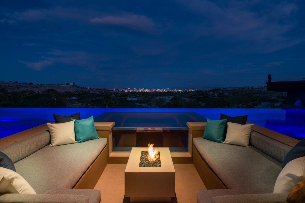 The Summit Club