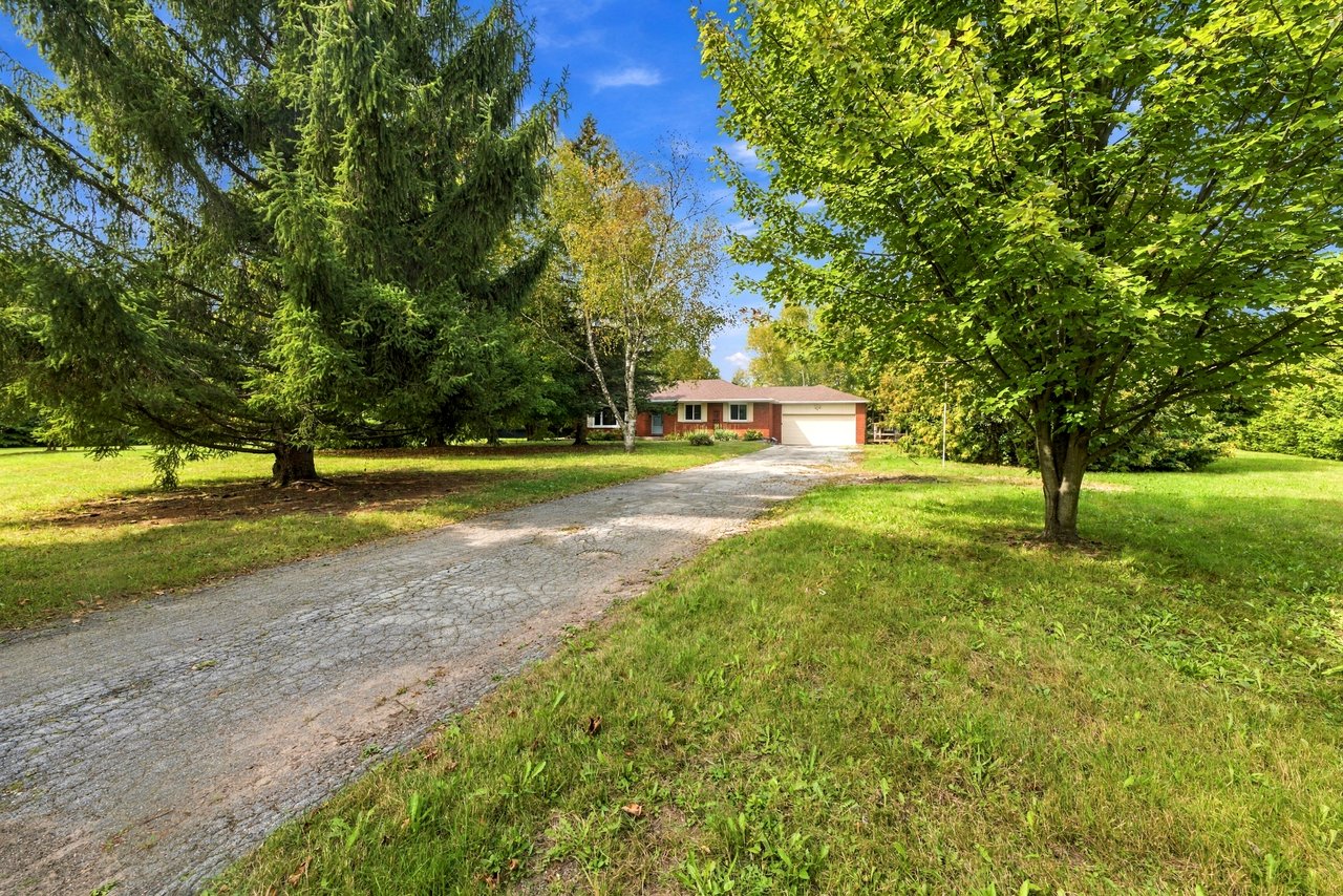 5 Acres of Country Living