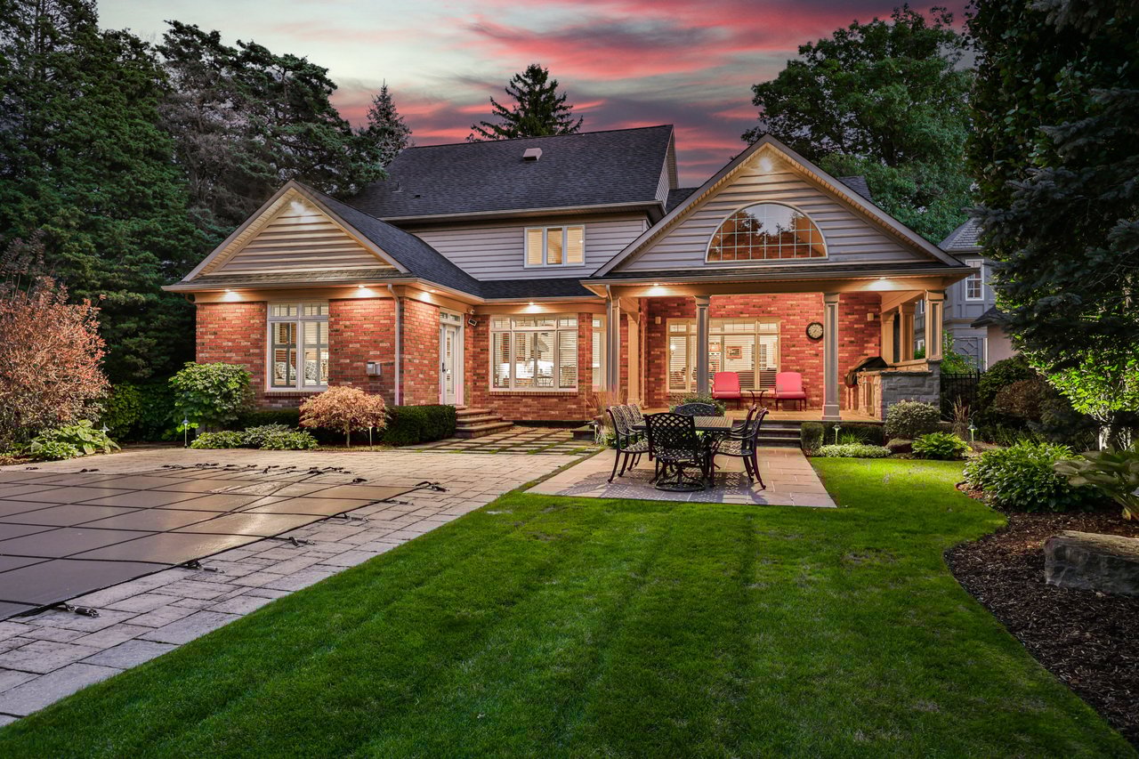 3105 Lakeshore Road, Burlington