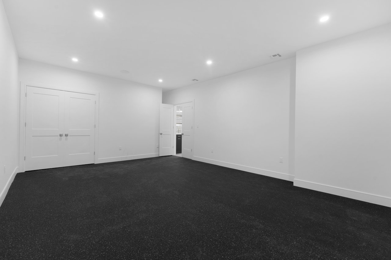 229 Bogert Pl