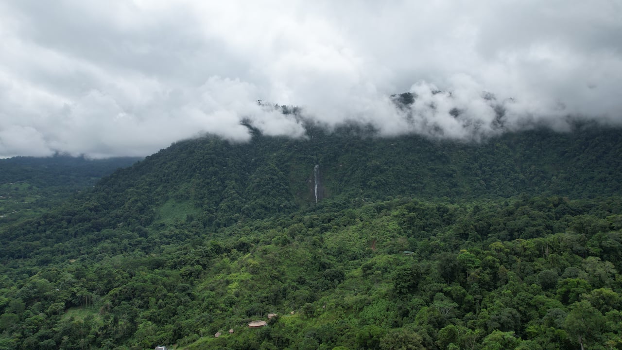 Mountain Estate with Waterfall View & Partial Ocean View, Commercial Kitchen, Gym, Massive Saltwater Pool & 4 Building Sites