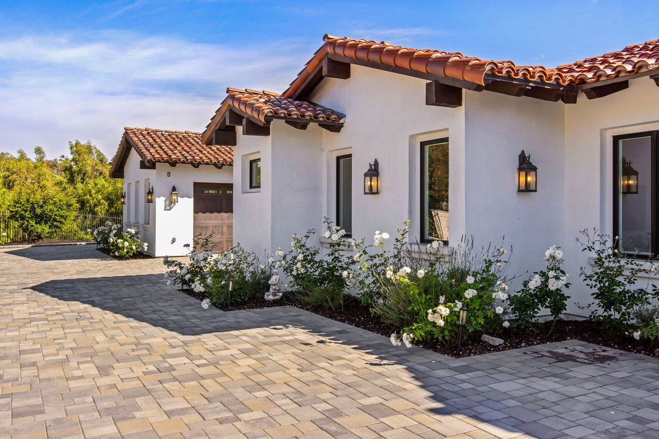 31324 Lake Vista Circle