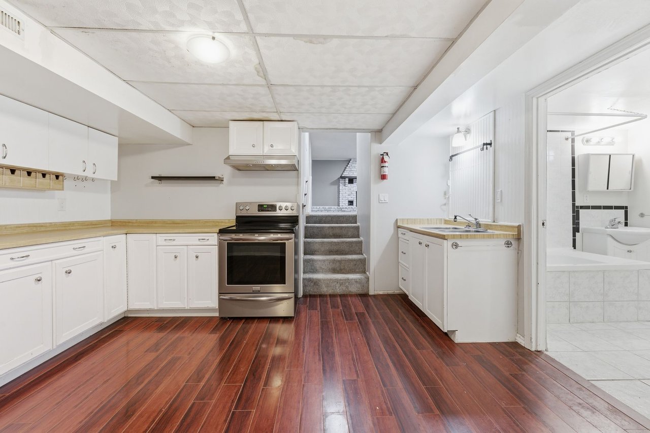 2362 Greenbank Tr