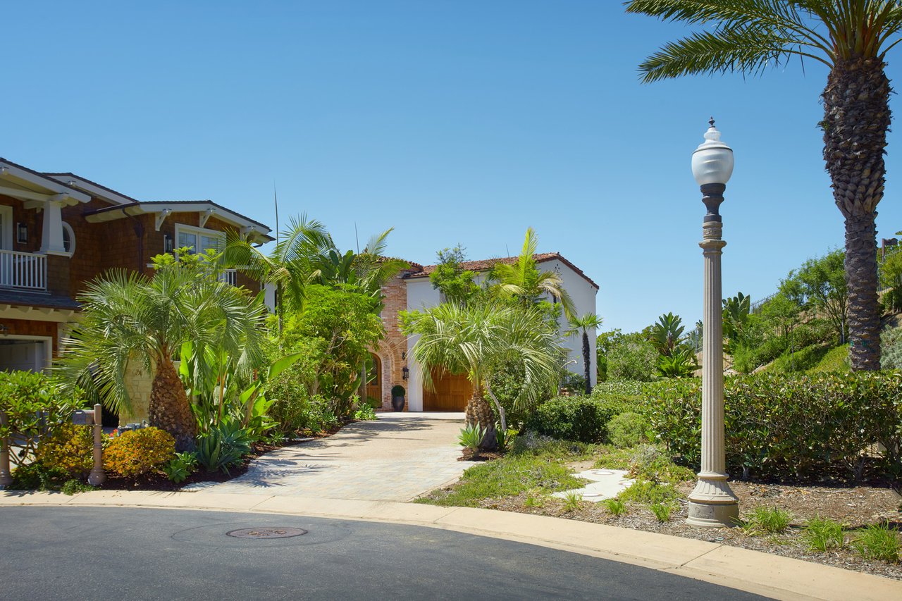 49 Beach View Avenue