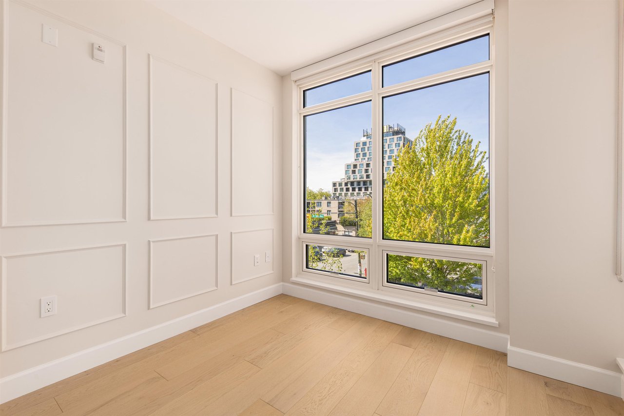 309-3668 W 10th Ave Unit: 309