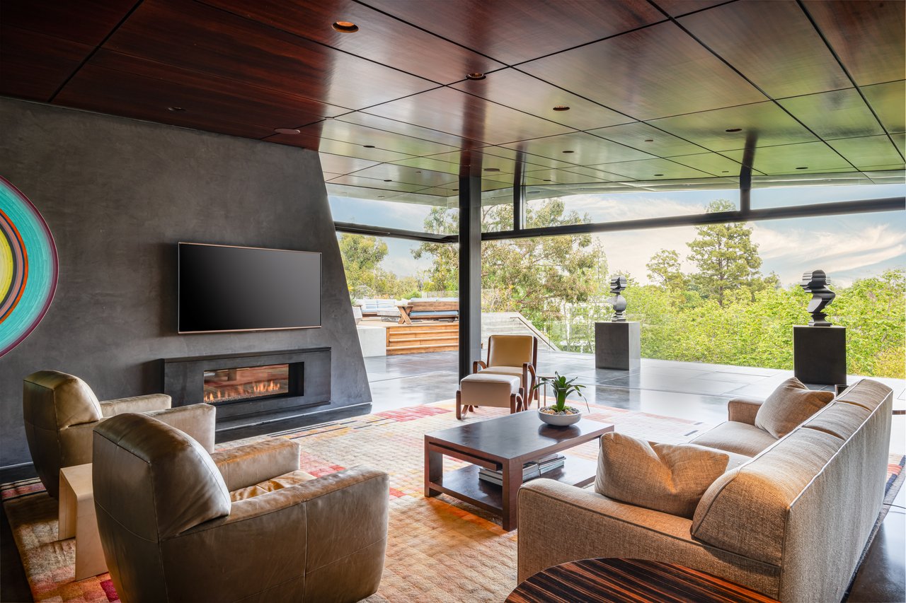 314 N Barrington Ave, Brentwood