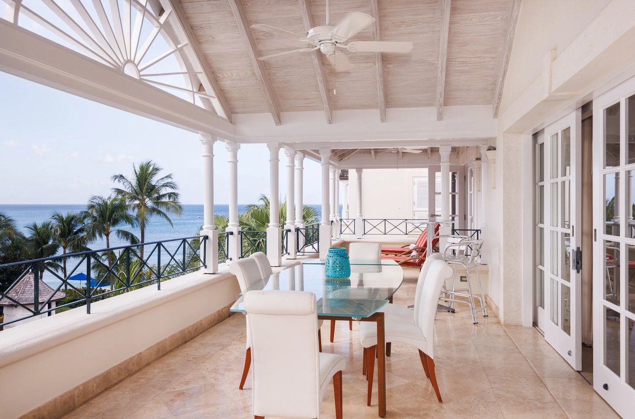 Schooner Bay 303