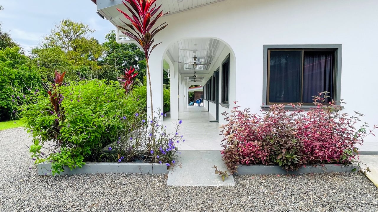 Versatile Multi-Unit Property with Income and Expansion Potential