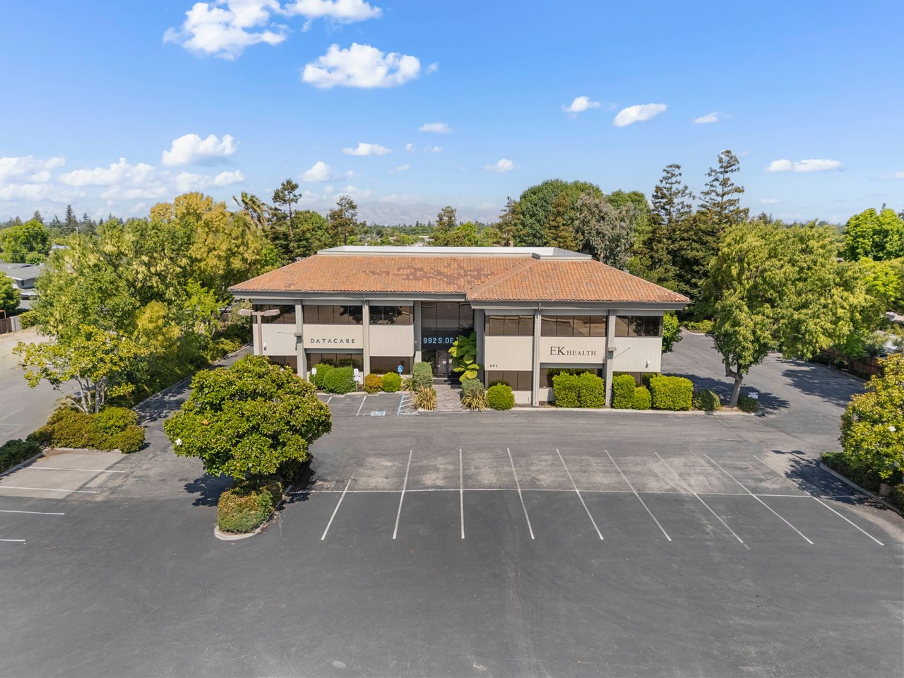 992 S De Anza Blvd