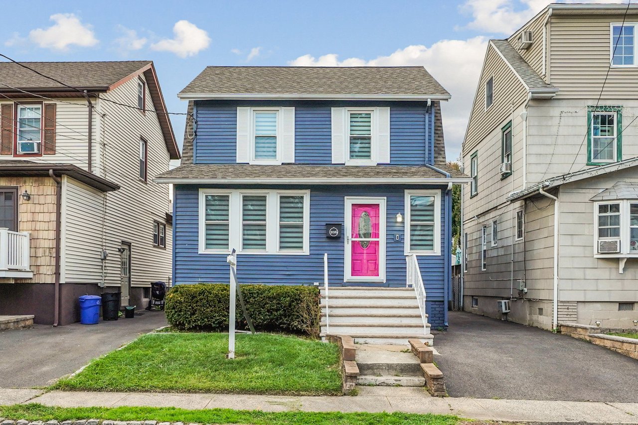 206 Lexington Ave