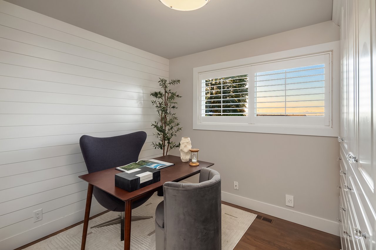 10517 NE 46th Street