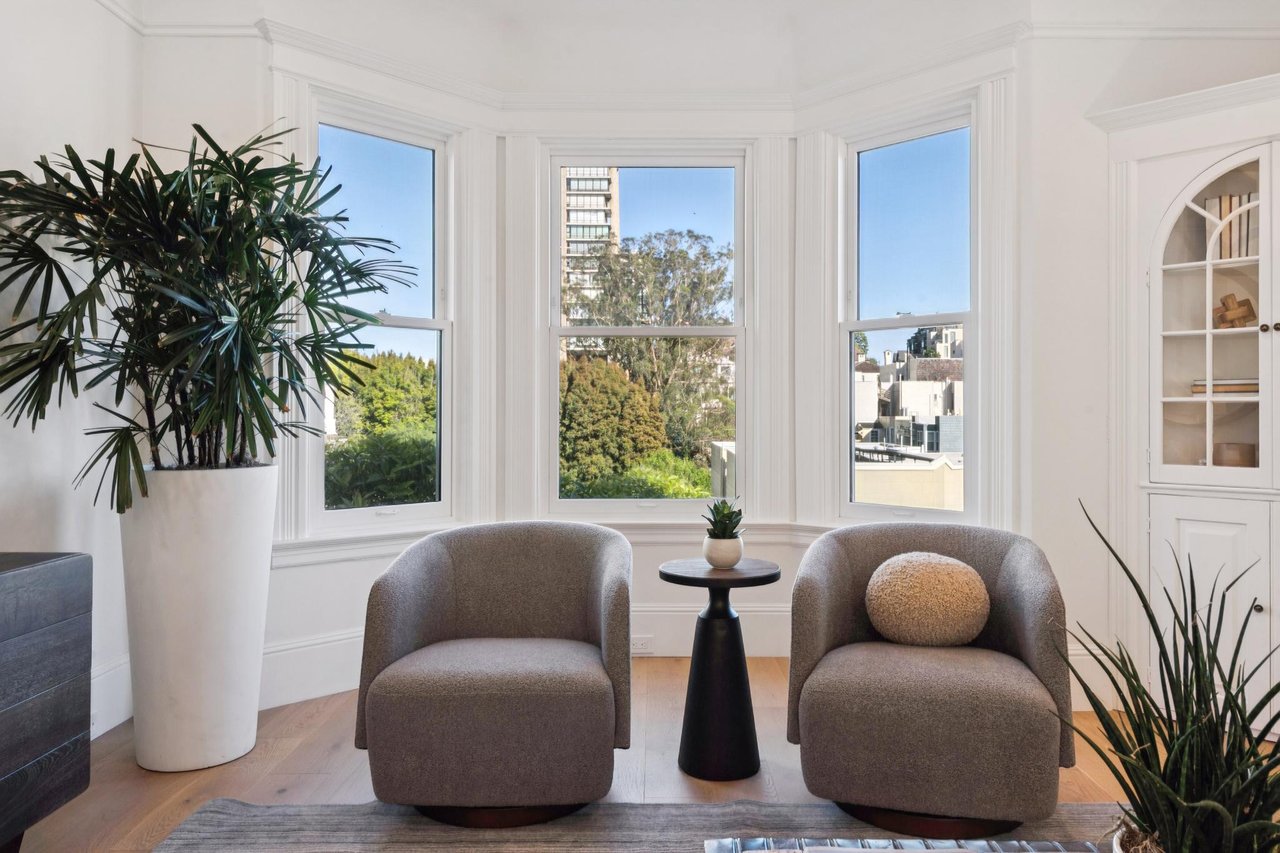 1845 Leavenworth #202