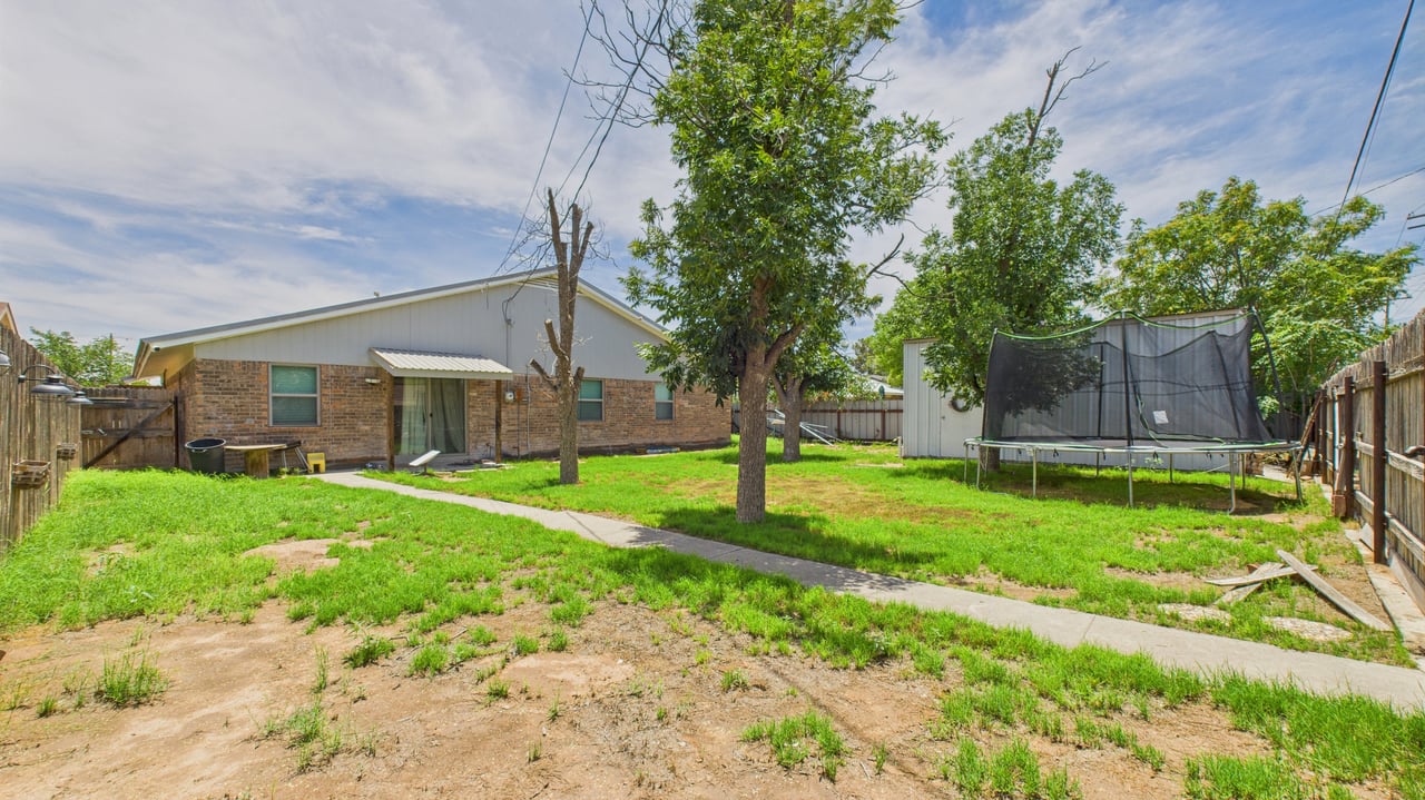 2105 Wyoming Ave