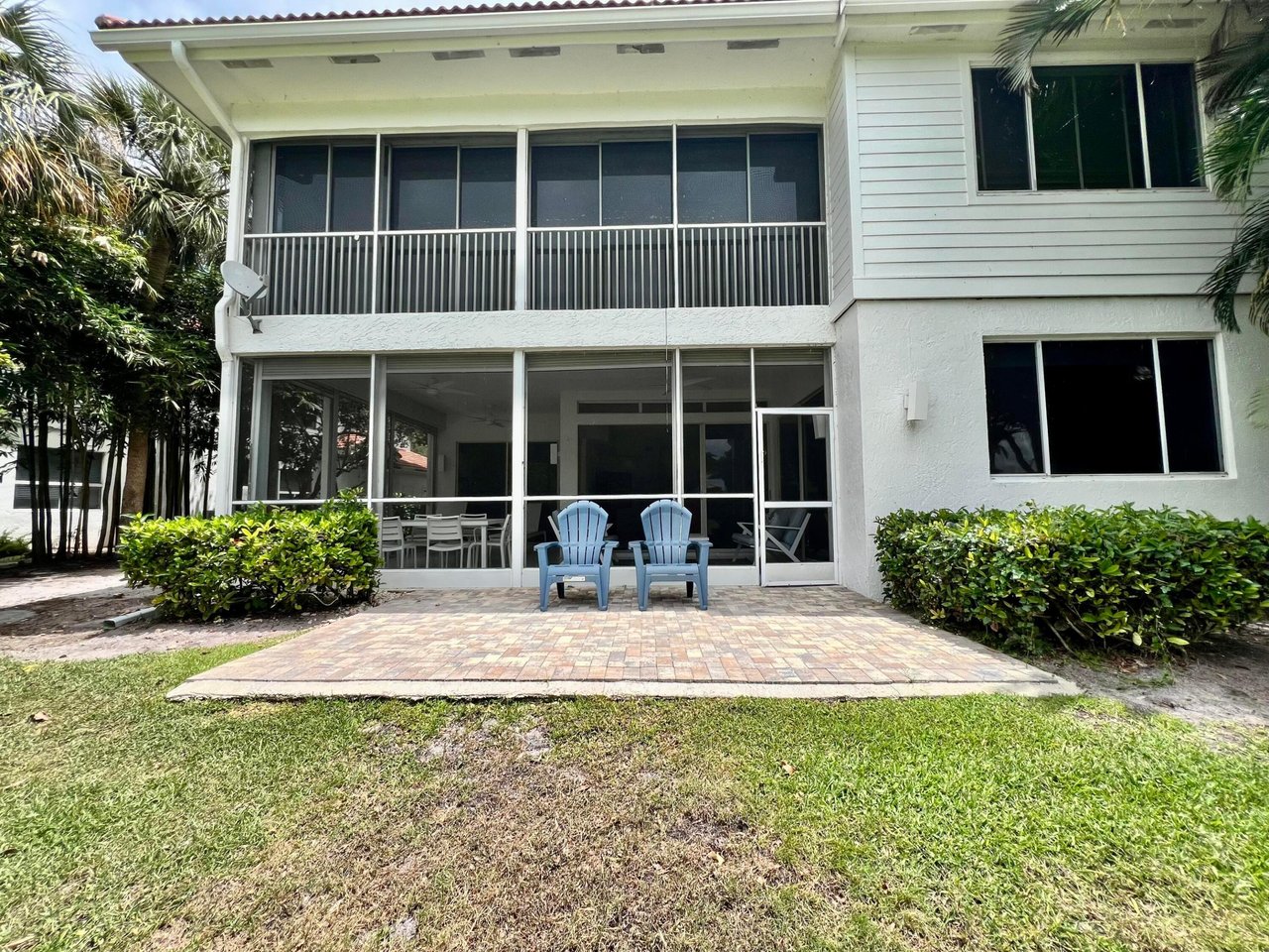 2431 NW 59th St 404