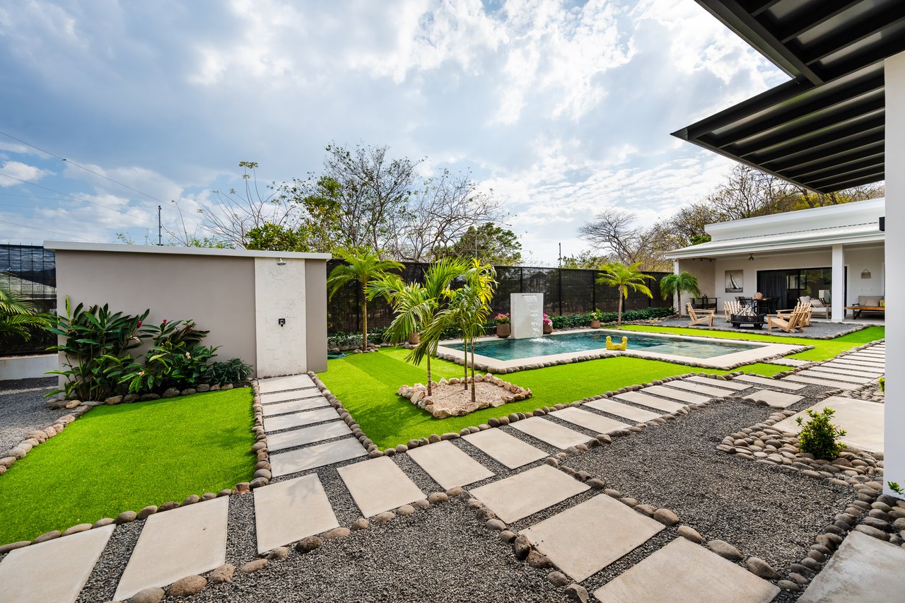 Villa Aurora | New 5BR Luxury Home Minutes from Playa Penca & Potrero