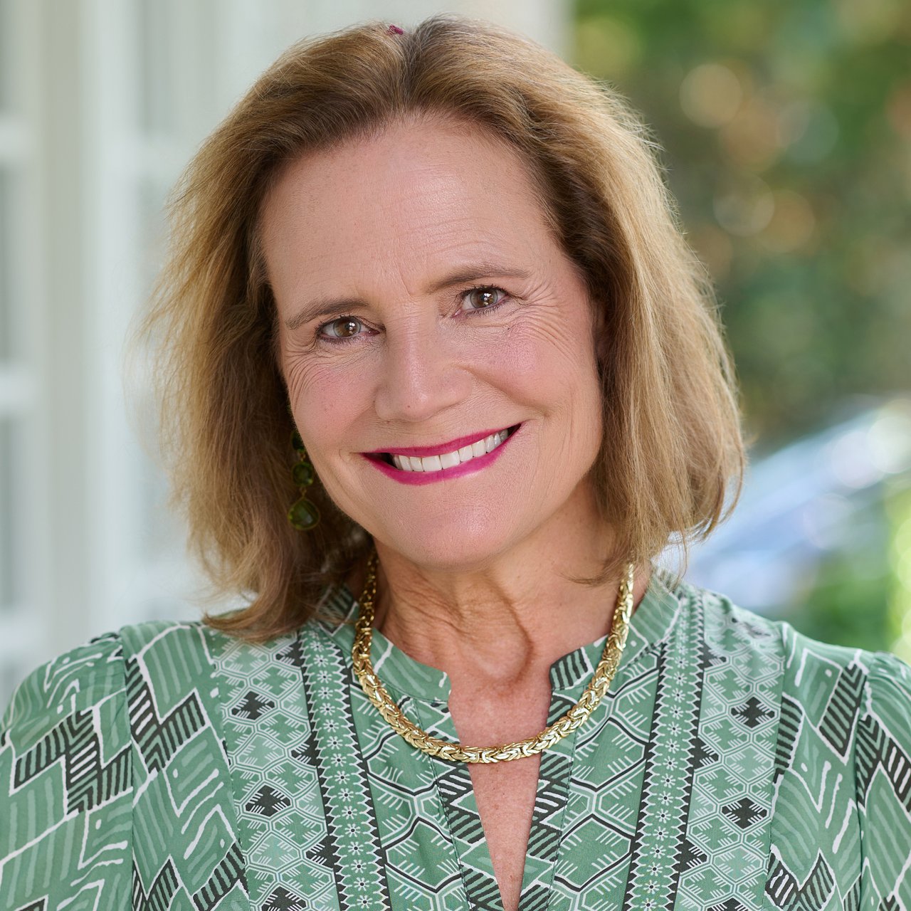 Louise Gibert Charlotte, NC Real Estate Agent Headshot