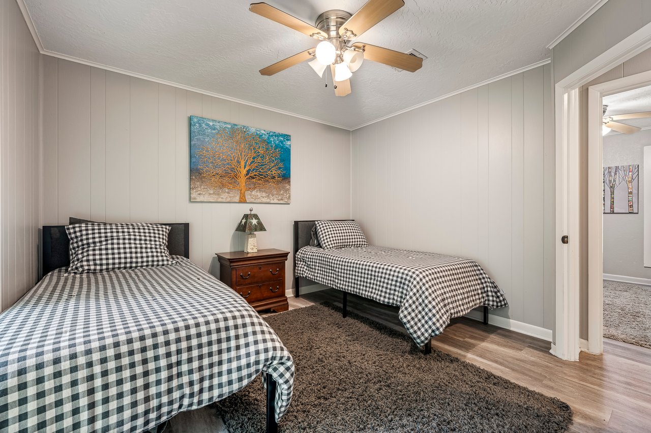 13 Mobray Ln