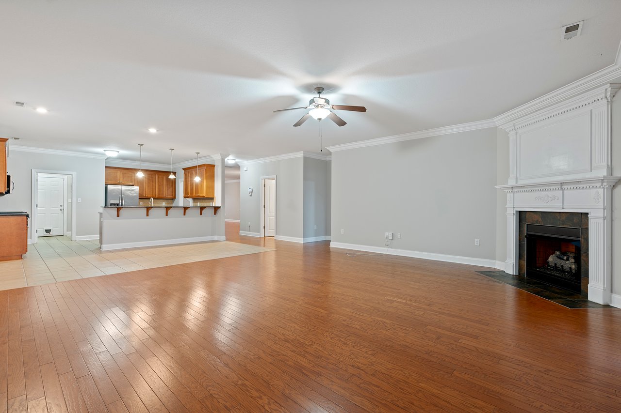 GOLDSMITH-SCHIFFMAN School District with 4 Bedrooms!!