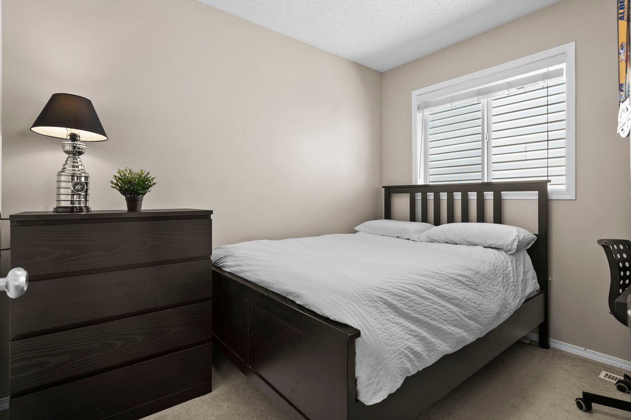 36 Hidden Hills Road NW