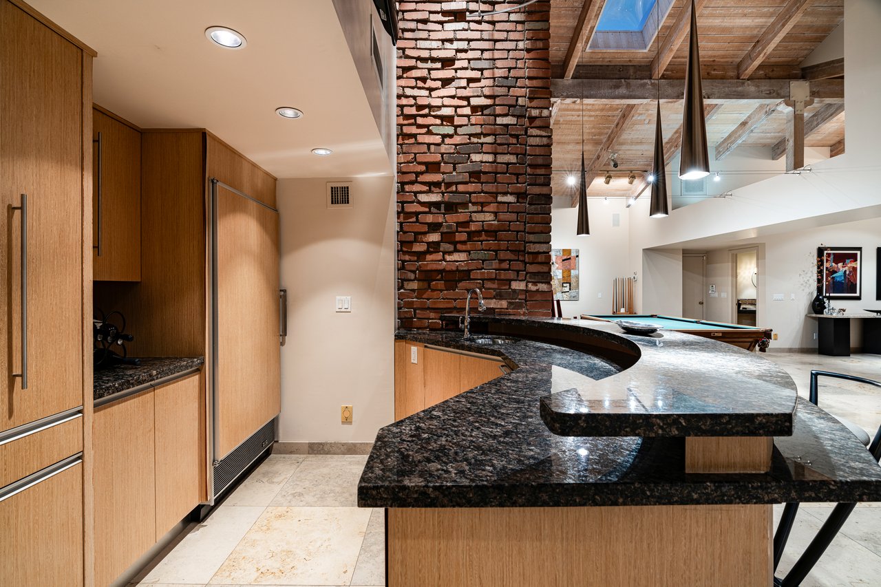 Luxury PV Hilltop Sanctuary