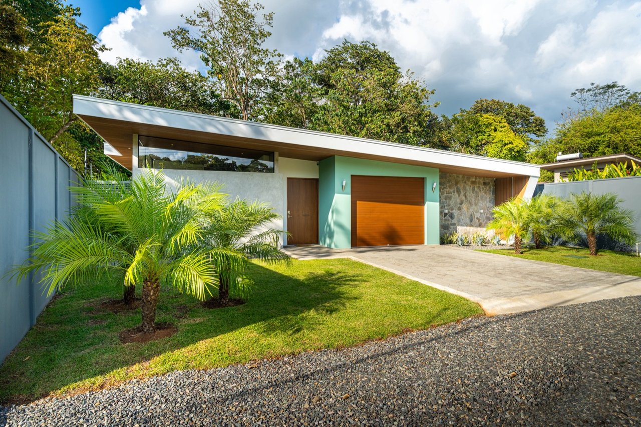 Stunning 3-Bedroom, 2.5-Bathroom Tropical Mid-Century Modern Home – Steps from the Beach