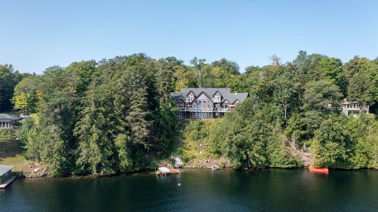 15 GORDON POINT LANE