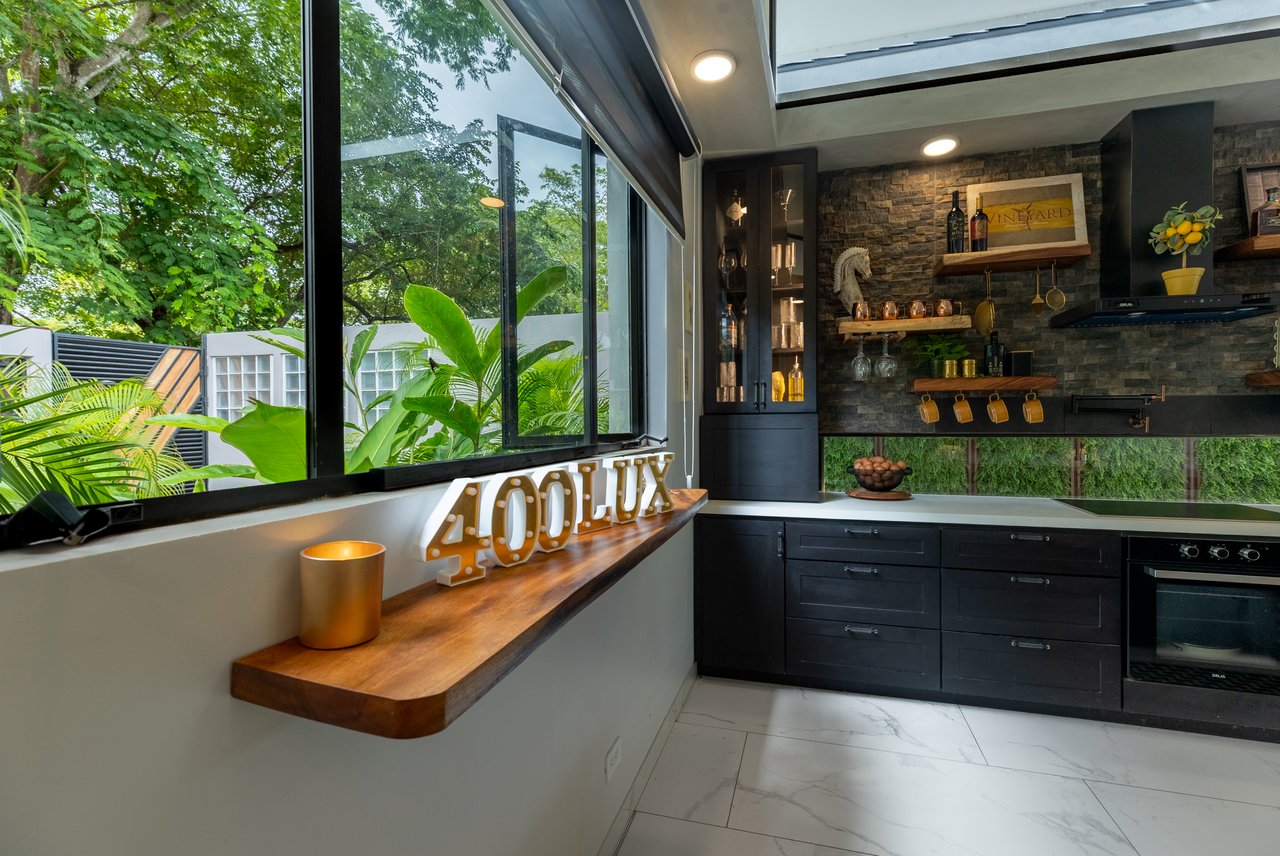 Brand New Turnkey Modern Tropical Villa