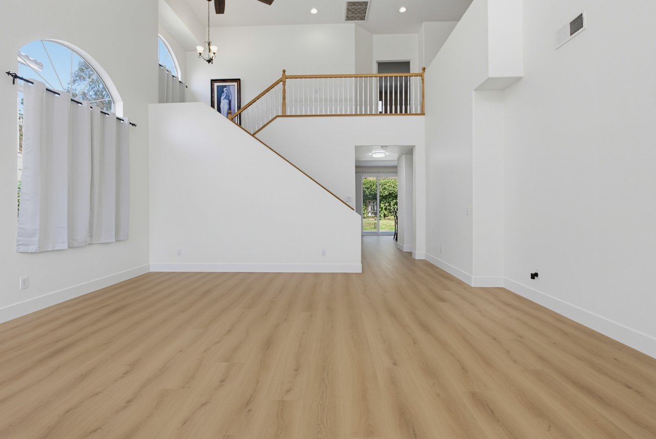 3350 Avocado Vista Ln