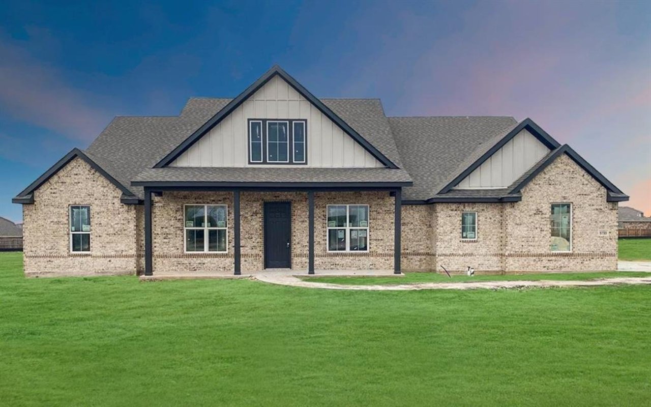 5733 Park Dr.