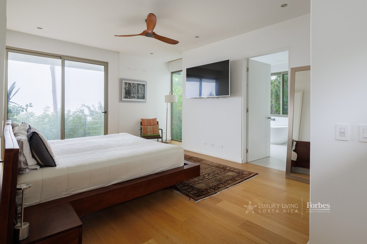 21363 - Modern Home with Panoramic Views in Villa Real 