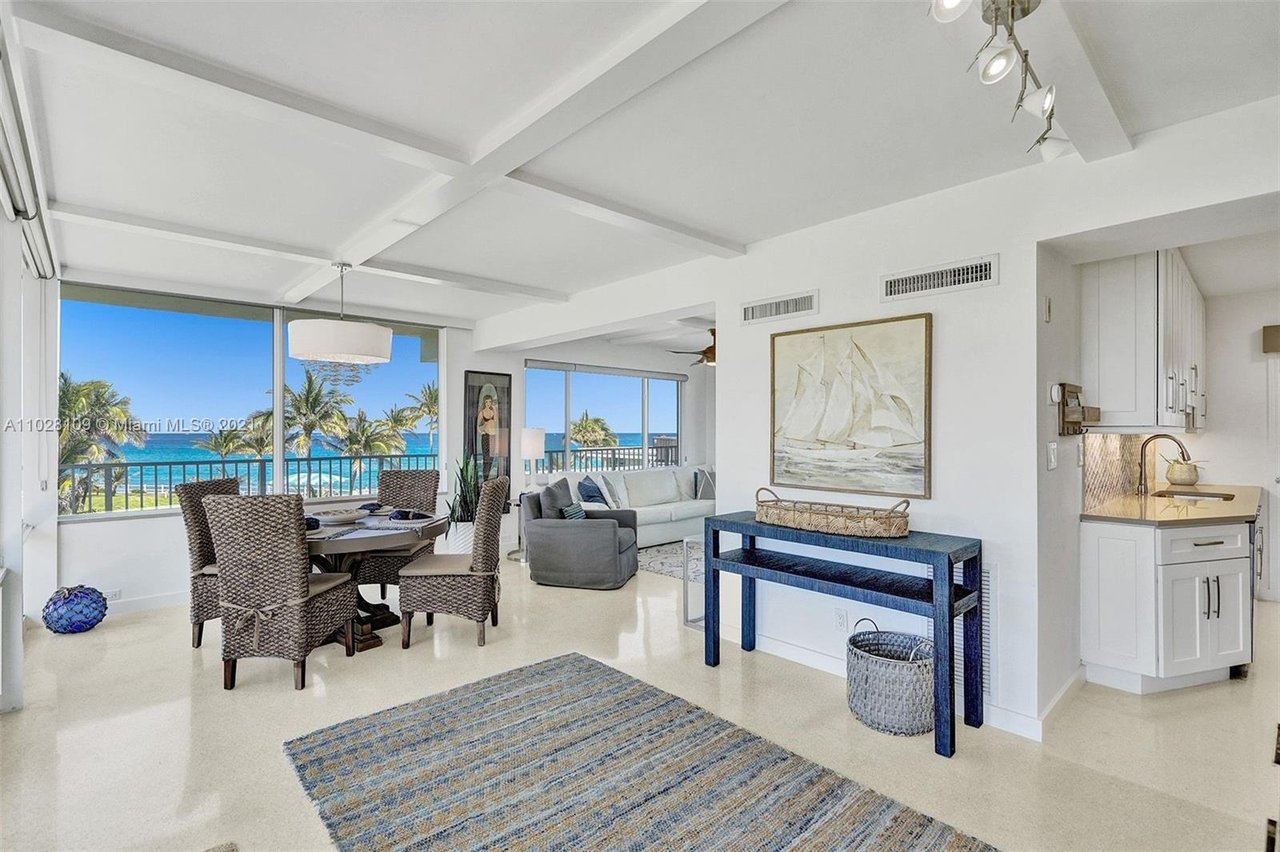 1221 Hillsboro Mile APT 17C