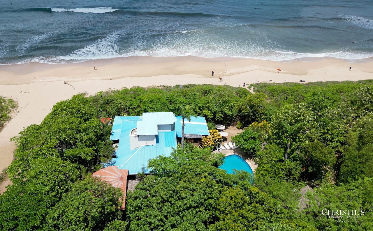 Hotel Las Tortugas - Legendary Beachfront Boutique Hotel