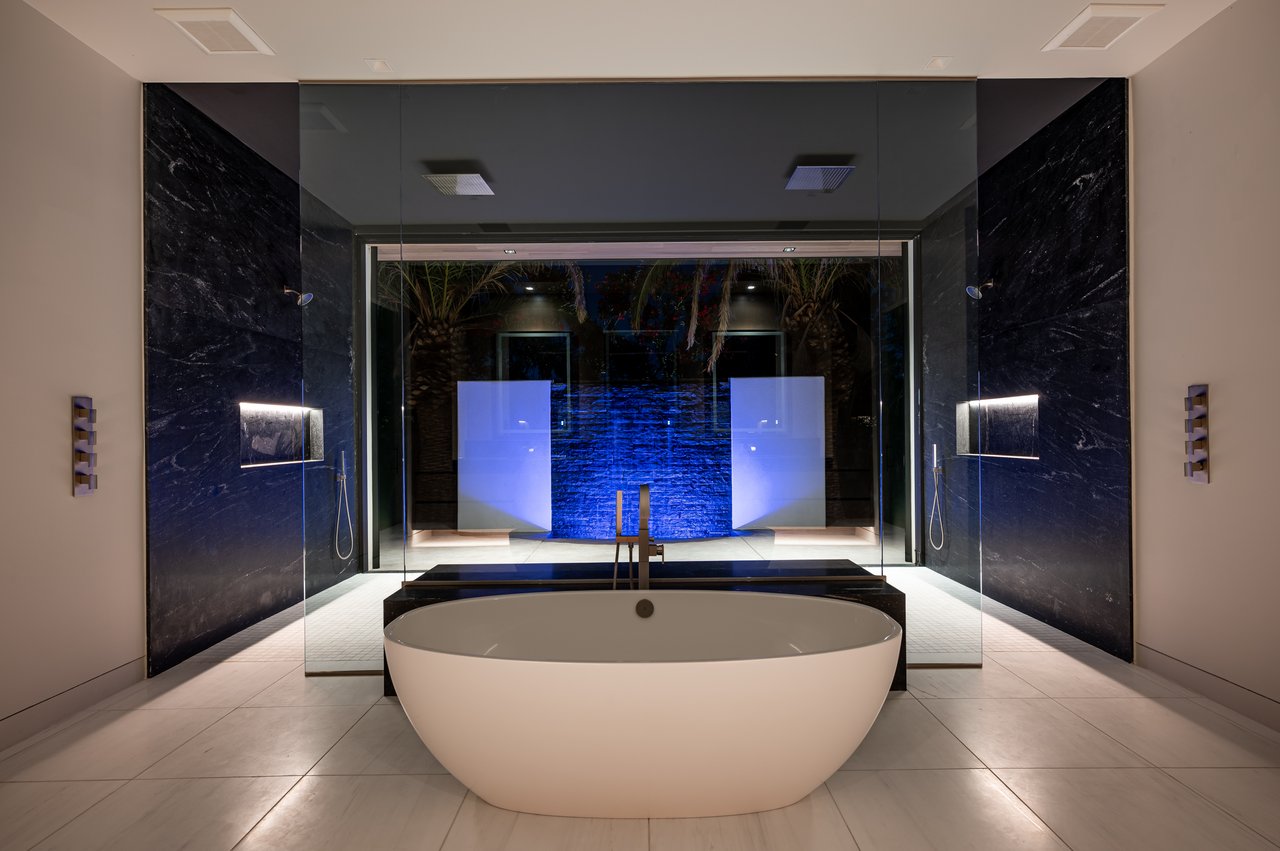 8015 N 74th Place, Scottsdale, AZ 85258