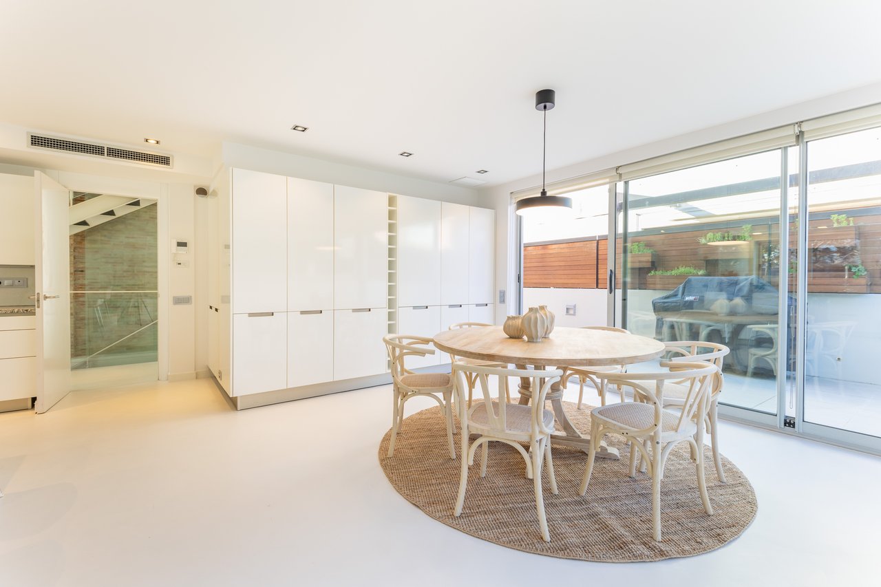 Exclusive house for sale in the centre of Sant Cugat 
